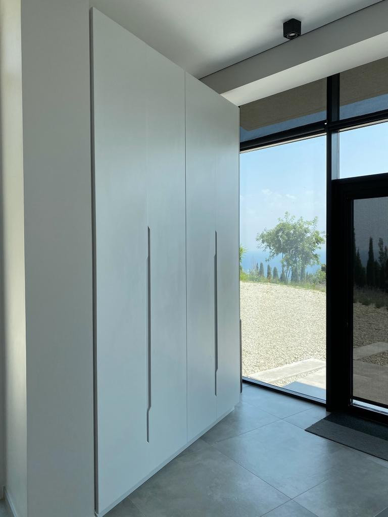 дом с видом на море