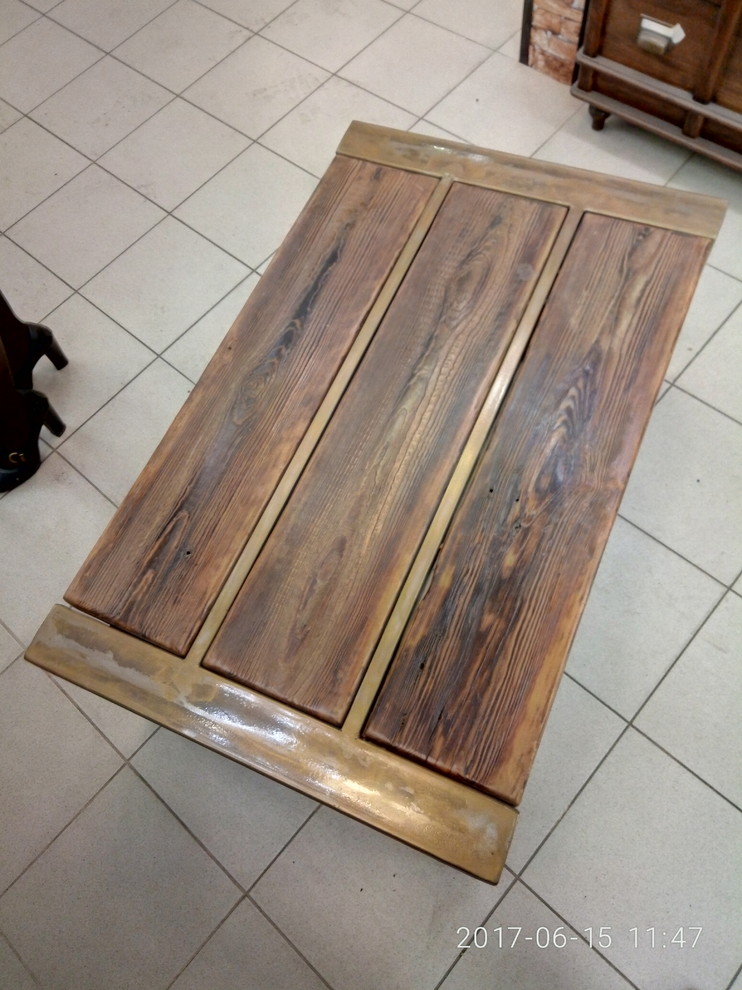 стол журнальный лофт