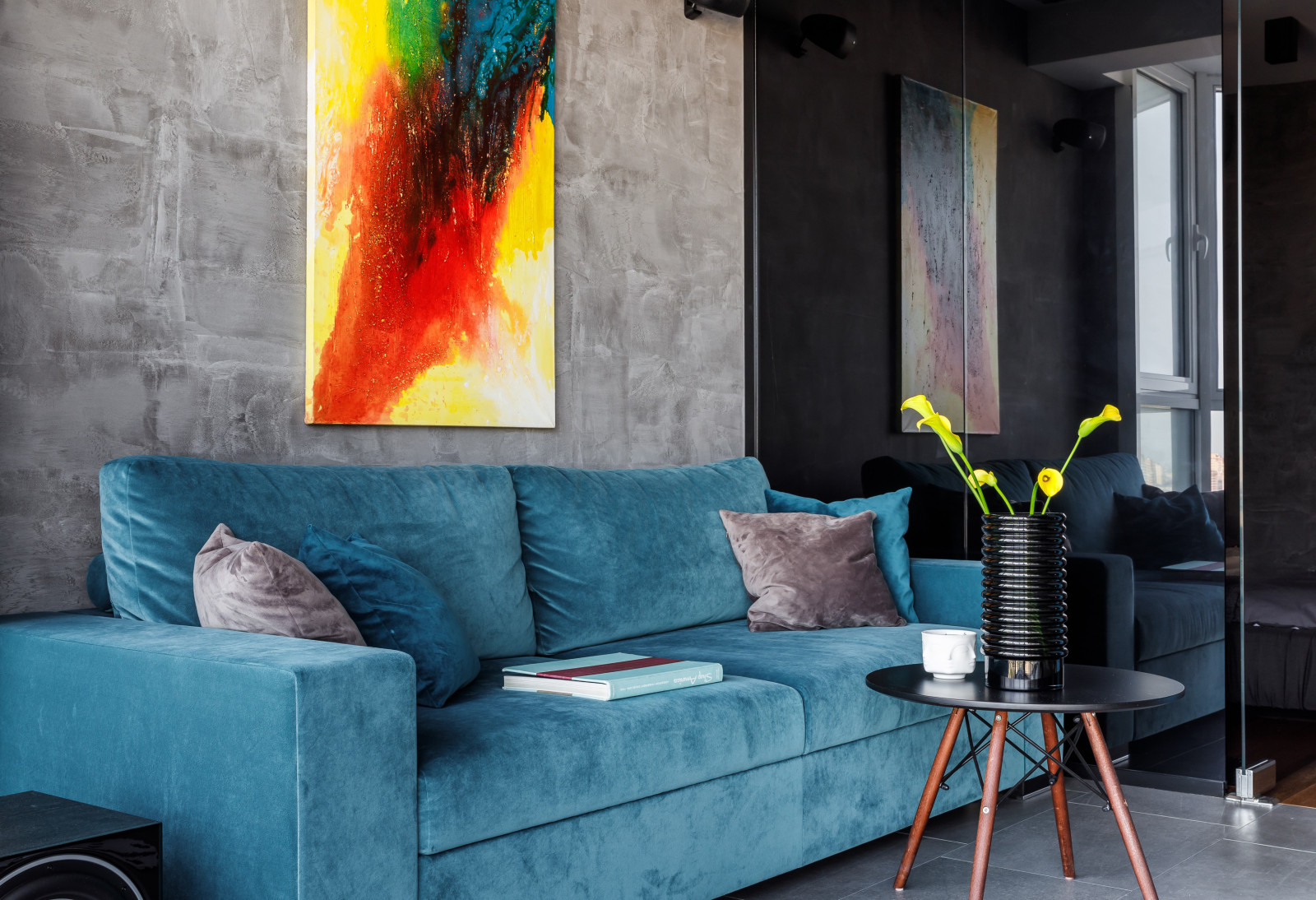 Квартира с бирюзовым акцентом