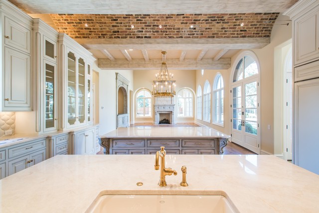 White Pearl Quartzite Kitchen Bella Custom Homes Rustic