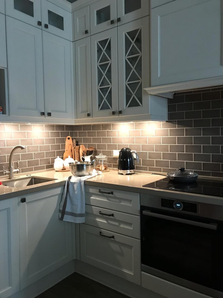 Белая кухня