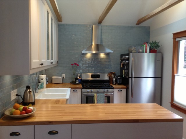 The 100 Square Foot Kitchen A Former Bedroom Gets Cooking