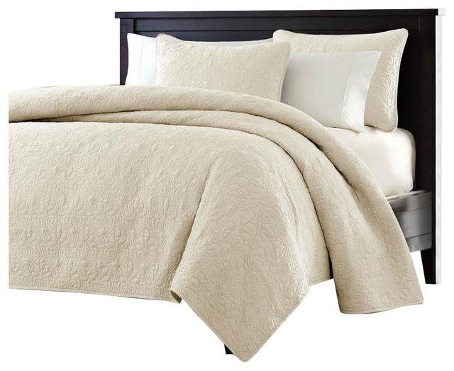 Full / Queen Ivory Beige Quilted Coverlet Quilt Set with 2 Shams