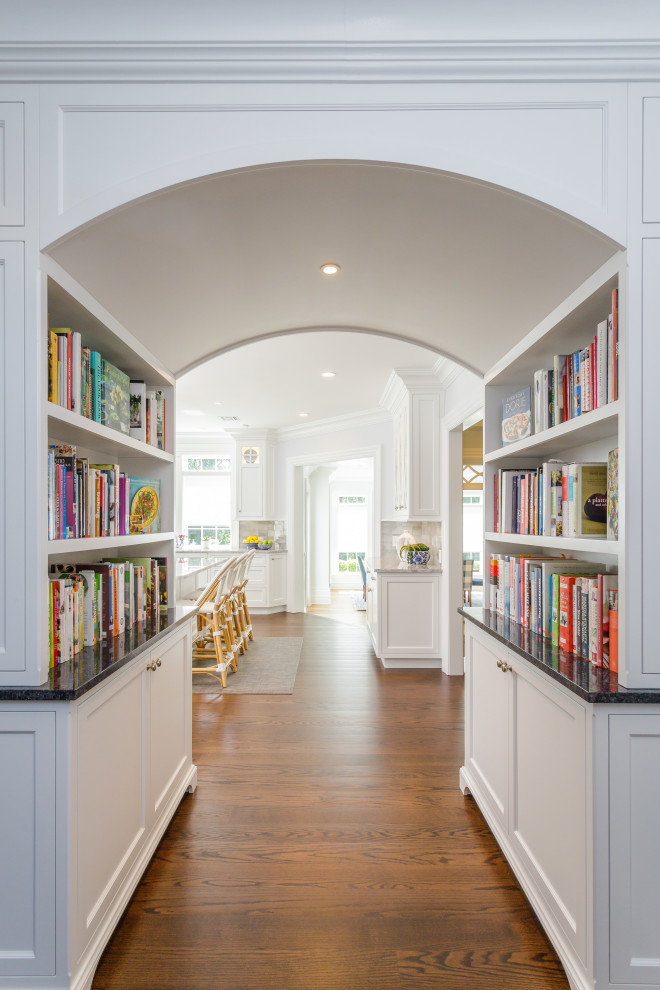 Home design - transitional home design idea