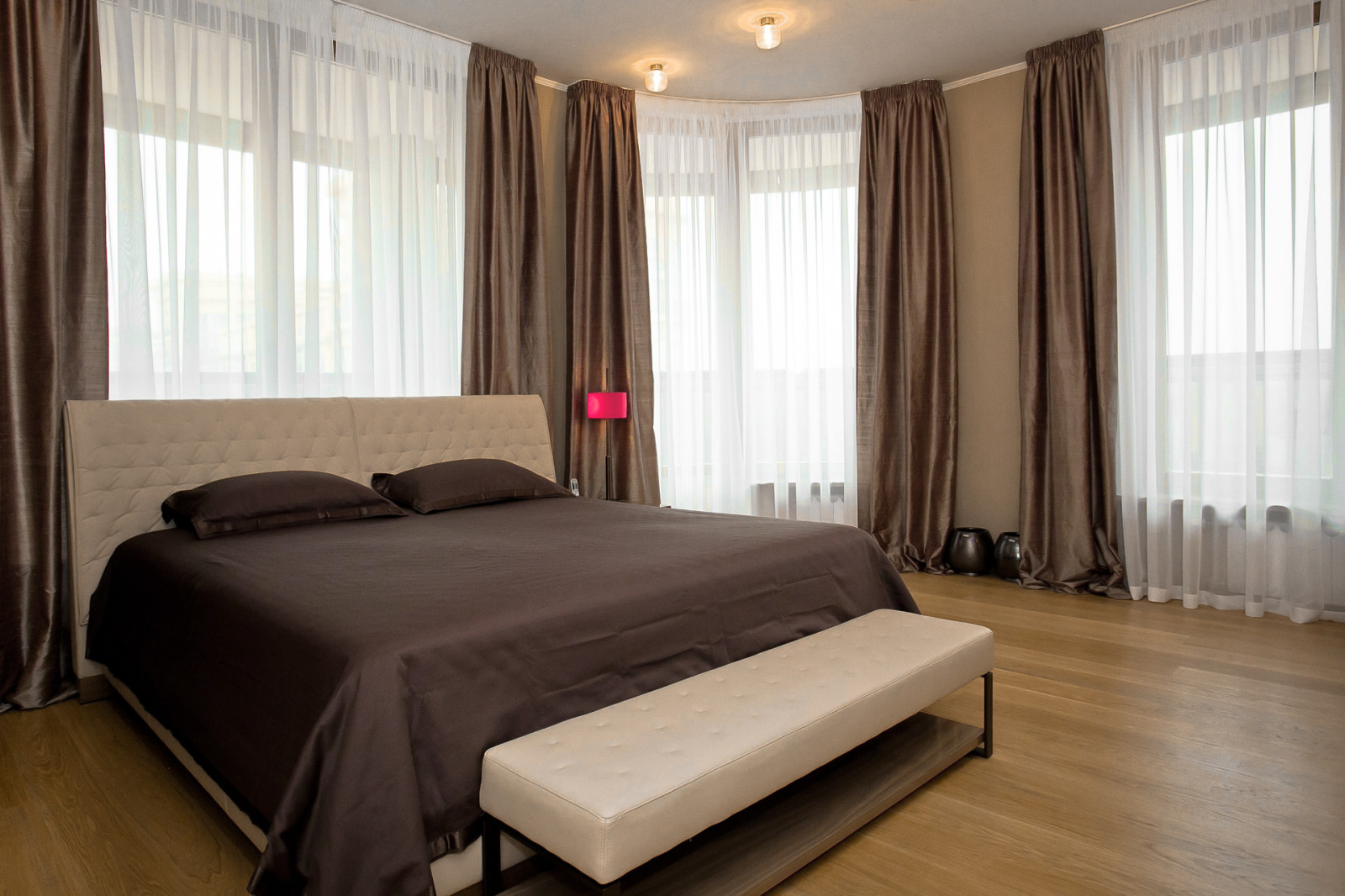 Минимализм в теплый тонах. Квартира. ЖК "Residence" . Санкт-Петербург