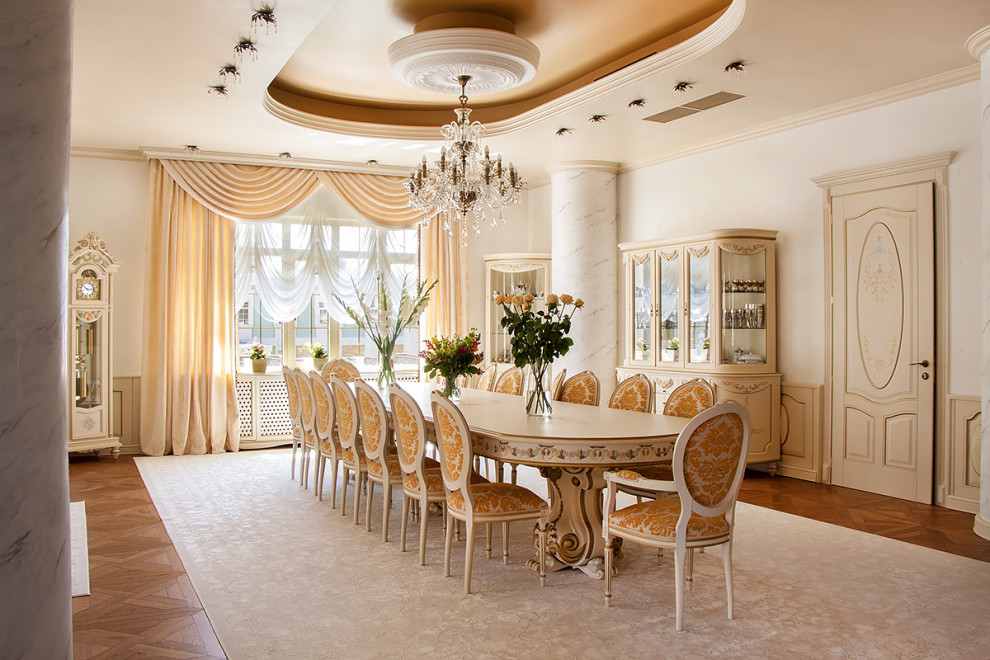 Вилла у подножия гор