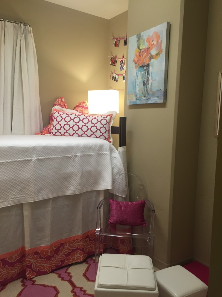 Home design - transitional home design idea in Jackson