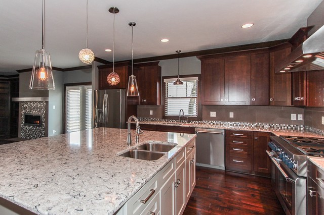 Joe Viewegh, Builder/Drexel Kitchen Design Contemporary - Contemporary