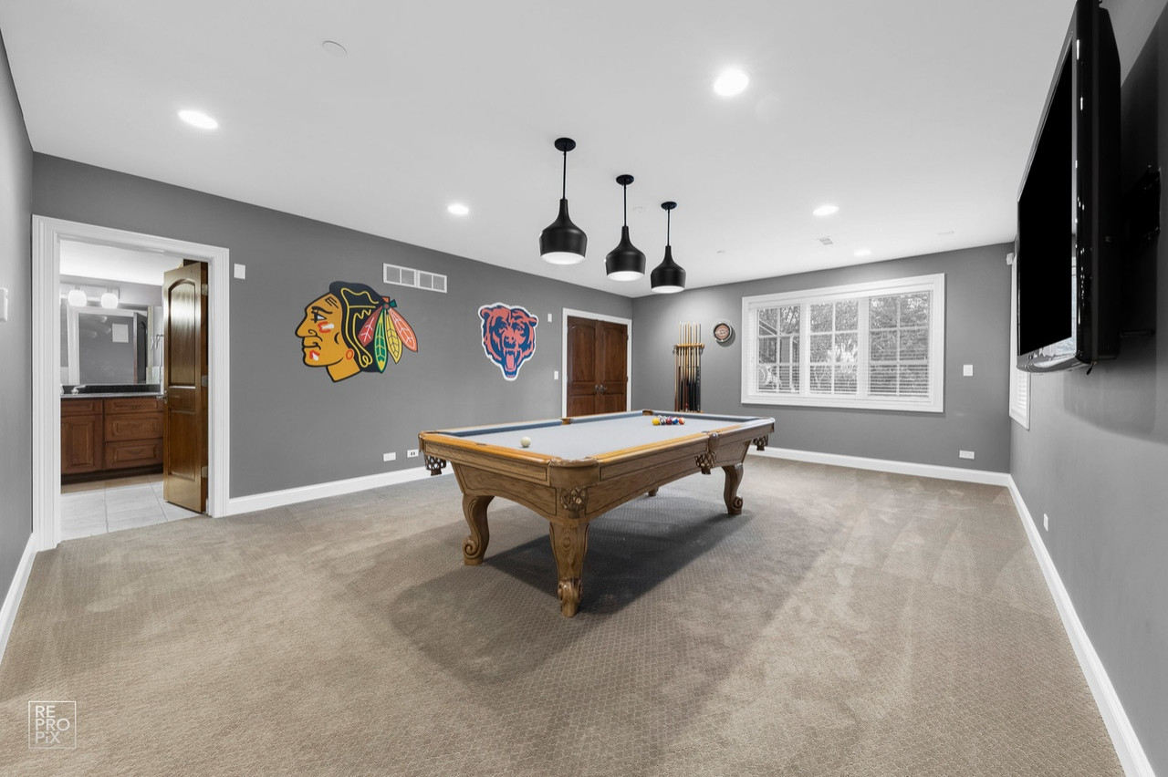 Hinsdale Estate