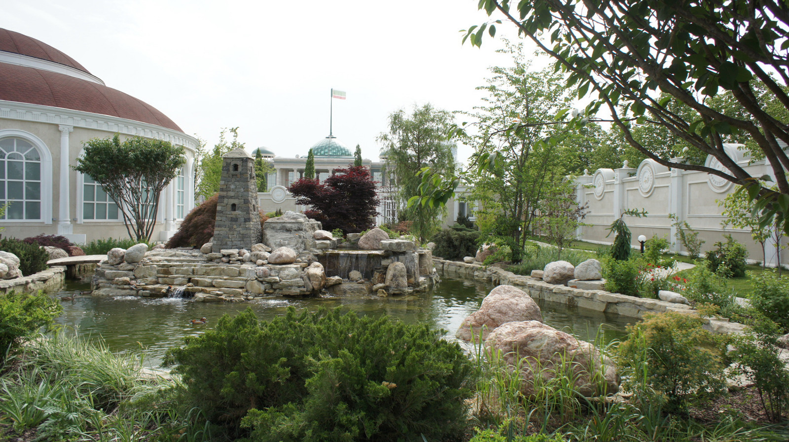 «Сад стриженых форм»