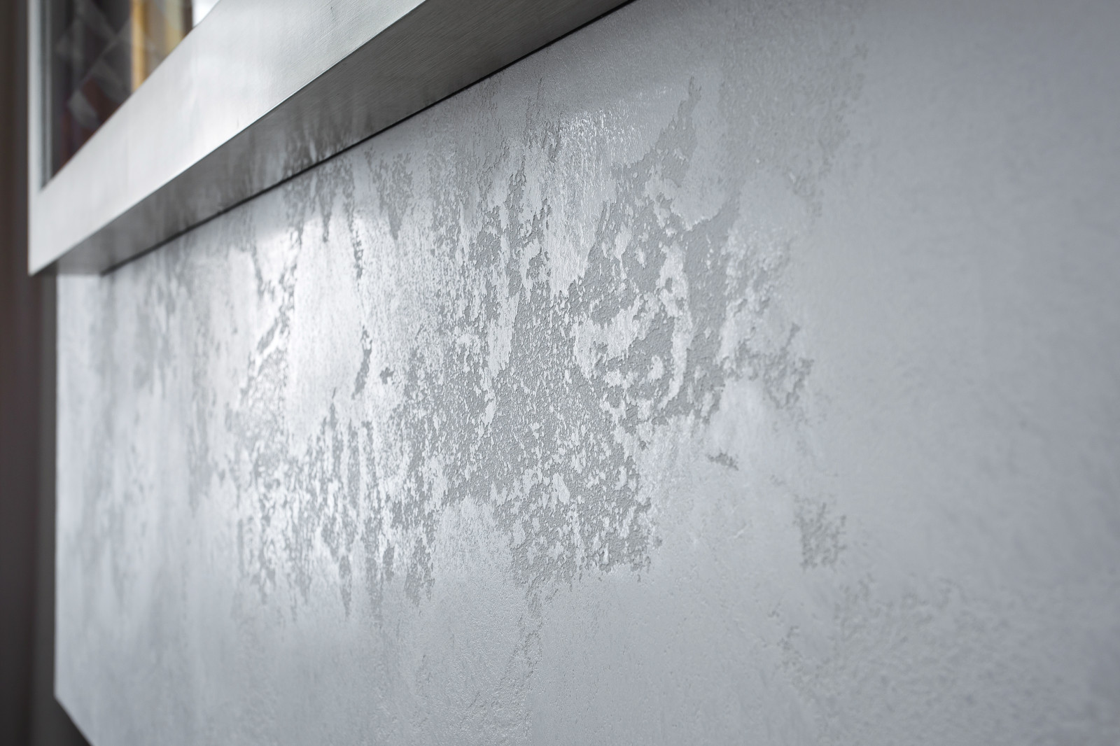 Белее белого: художественная штукатурка в интерьере