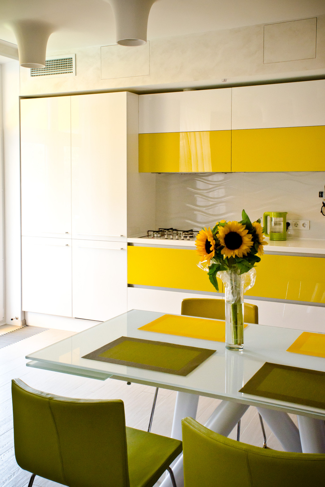 Сплошной позитив. В соавторстве с Анастасией Гавриловой.