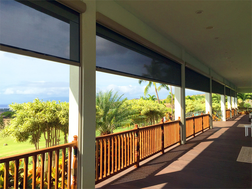 Photo of a tropical deck in Hawaii.