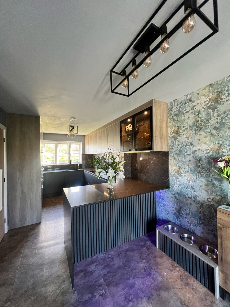 The Hinckley Kitchen - Volpi True Handleless - RRP £30,500 - Luxe Price £25,000