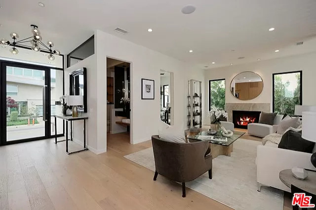 Mar Vista new construction