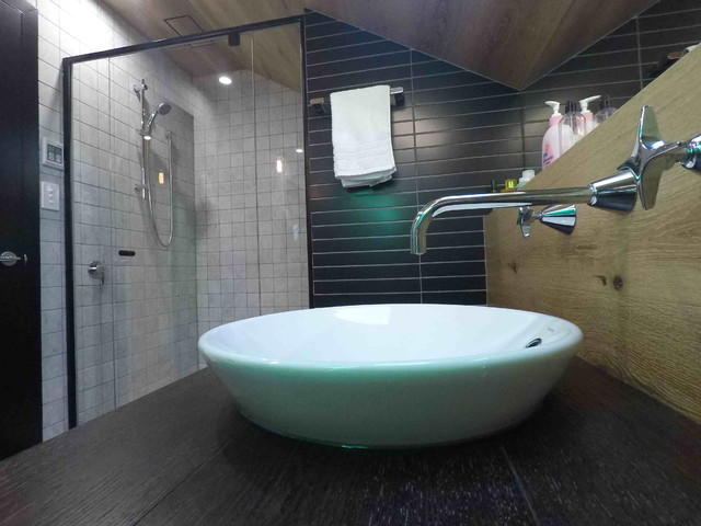 Applecross attic conversion eklektisch-badezimmer