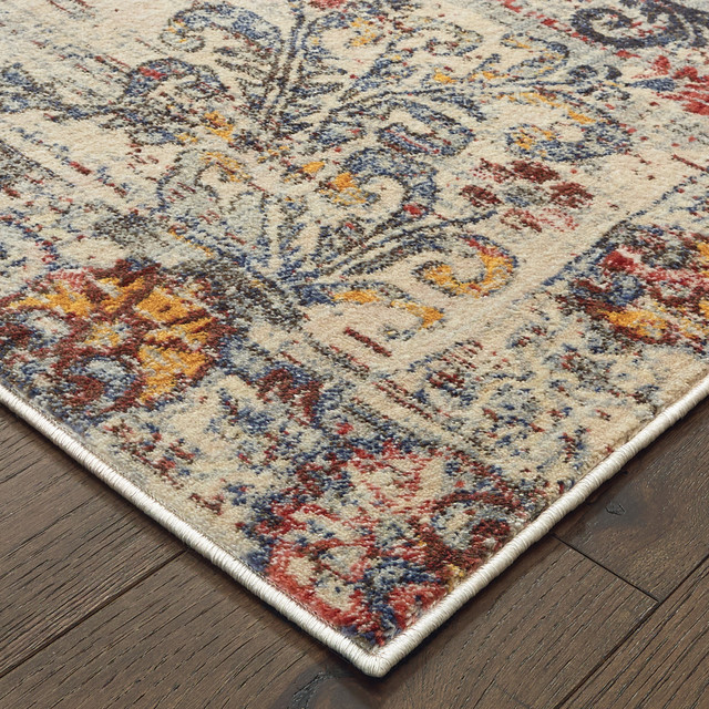 Perla Antiqued Scalloped Medallion Ivory Multi Area Rug 2 3 X7 6
