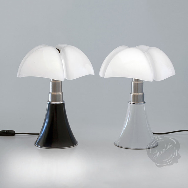 Pipistrello Lamp Mini by Gae Aulenti | Modern Italian Lighting Design