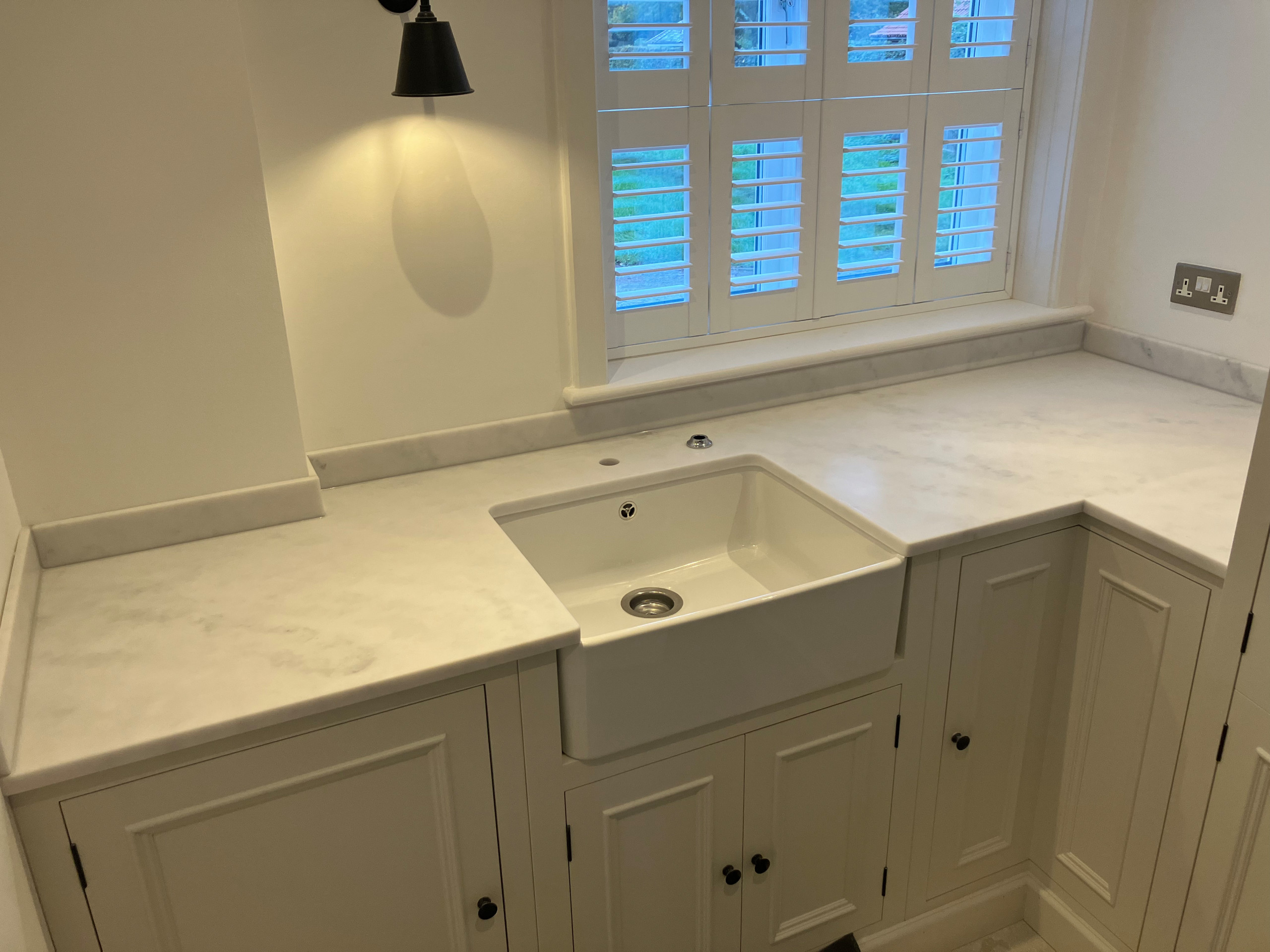 MInerva worktop and upstands custom installation