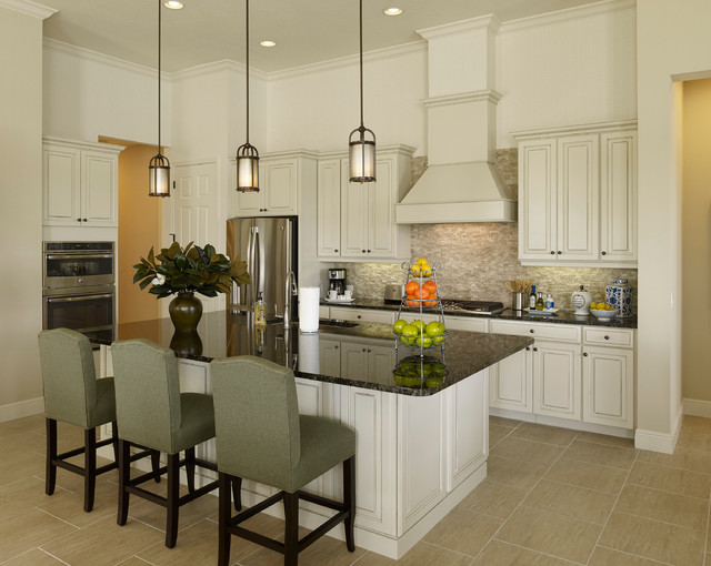 Montecito Home clasico-cocina