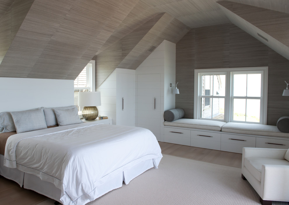 Diseño de dormitorio contemporáneo con paredes grises