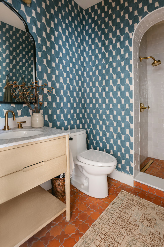 Идея дизайна: ванная комната в средиземноморском стиле