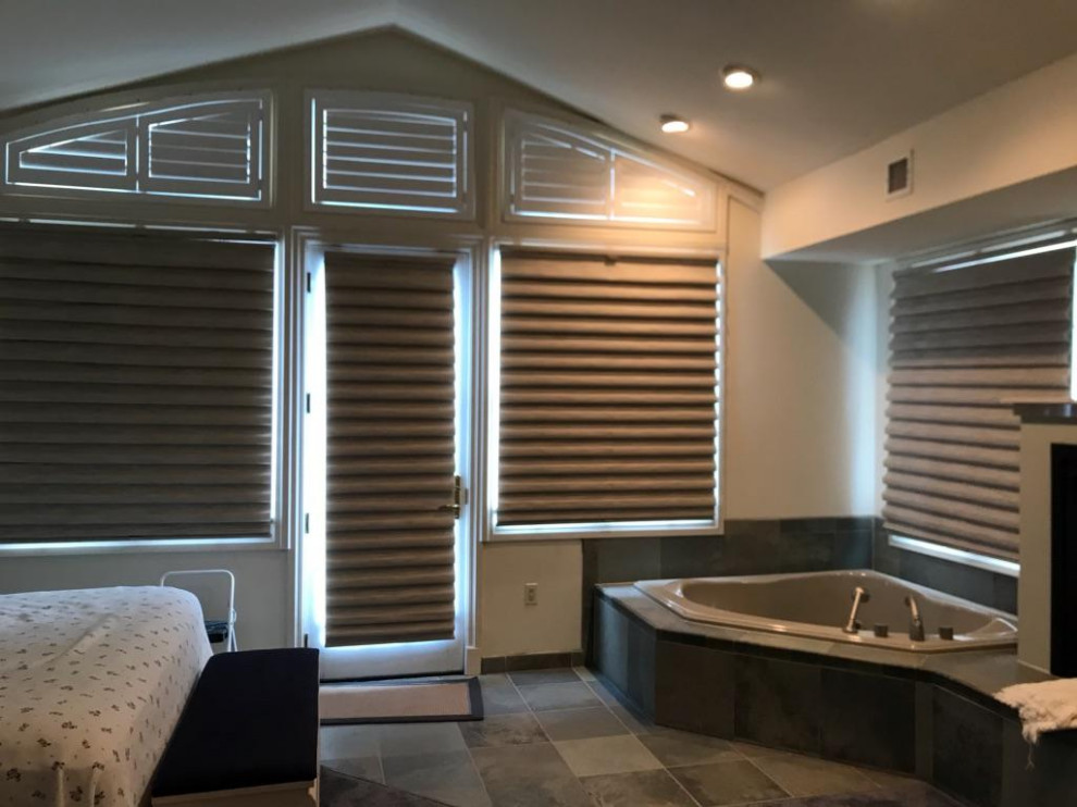 Alustra Vignette Modern Roman Shade