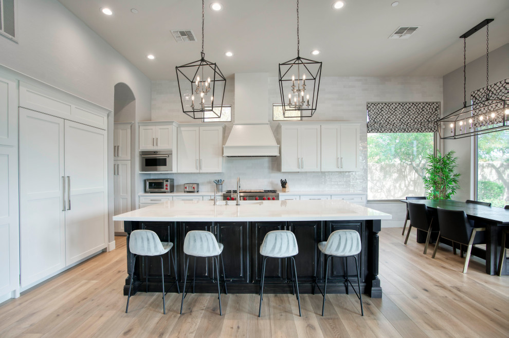 Example of a transitional kitchen design in Phoenix