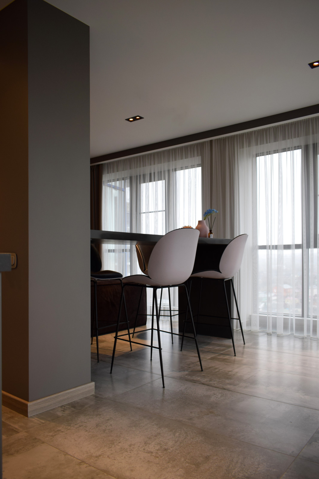 Квартира на 13 этаже  с витражным остеклением