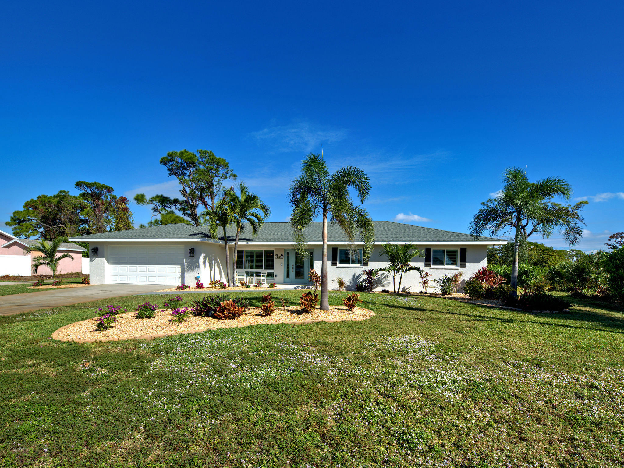 Beach Bungalow in Venice