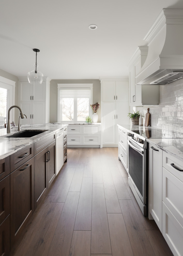 Inspiration for a transitional kitchen remodel in Toronto