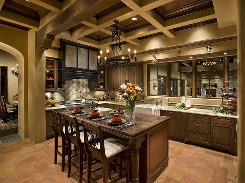 Inspiration for a country kitchen in Phoenix.