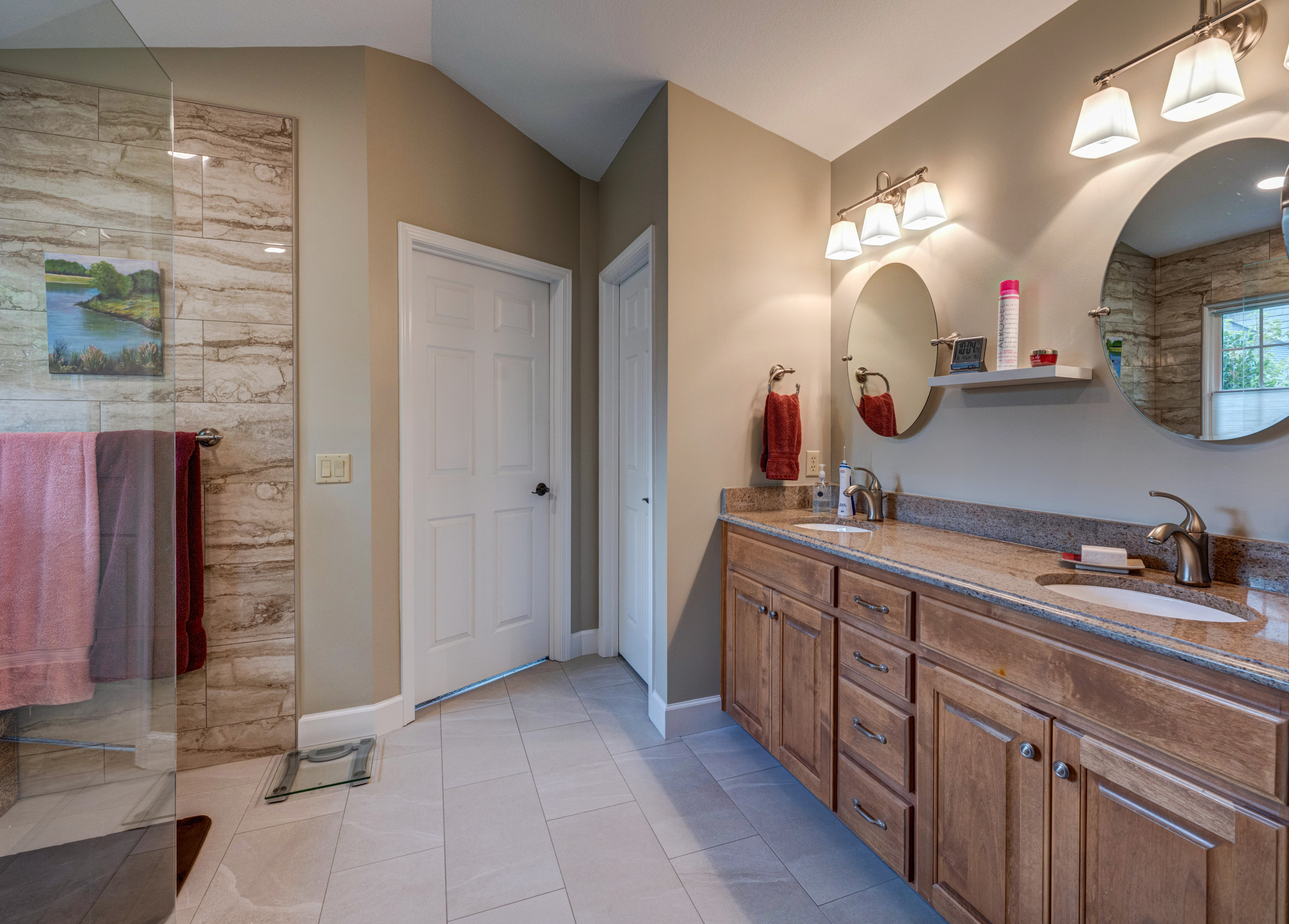 28 Thames Court - Bathroom