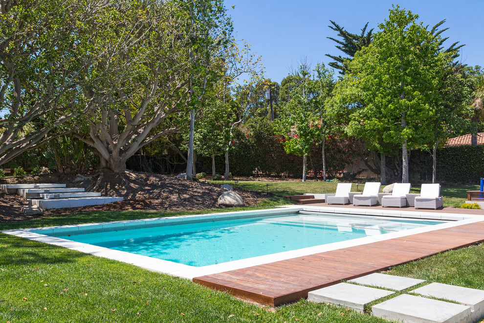 Photo of a beach style rectangular pool in Los Angeles.
