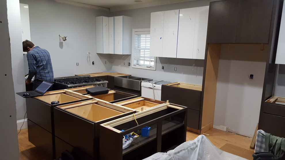 Kitchen Cabinet Install