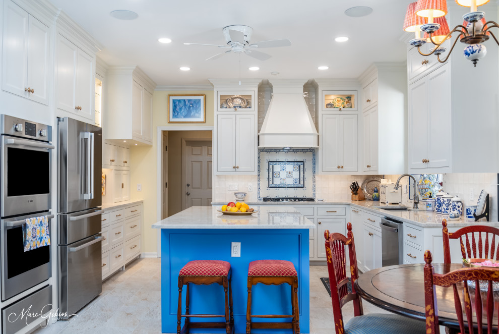 Beautiful Kitchen with Beautiful Backdrop