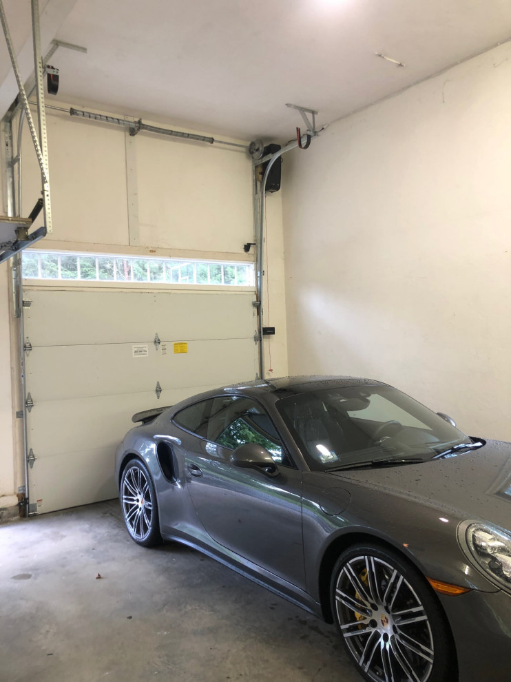 Garage - garage idea in Boston