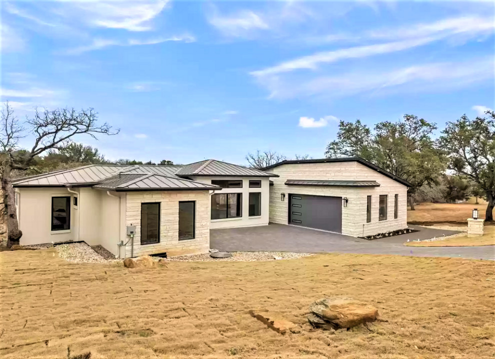 Hill Country house