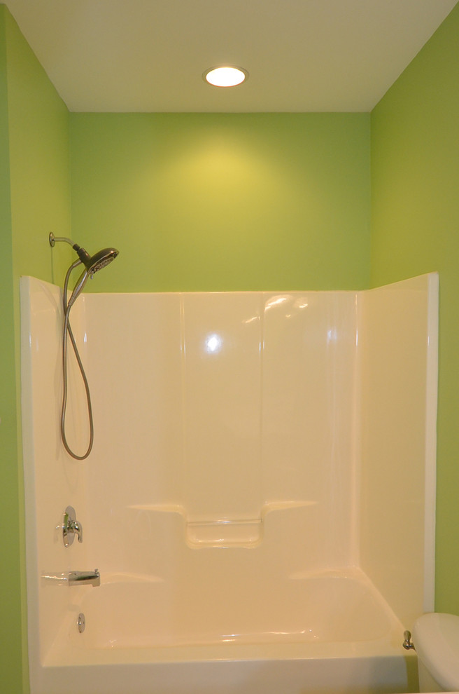 Lynn & Marty's Guest Bath