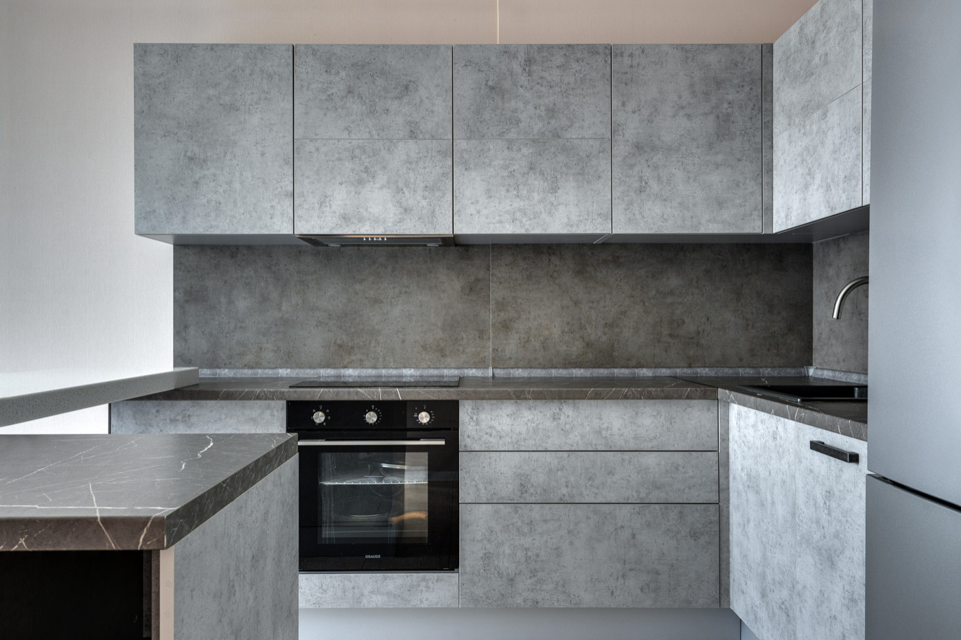 Кухонный гарнитур в ЖК «Эталон-Сити»