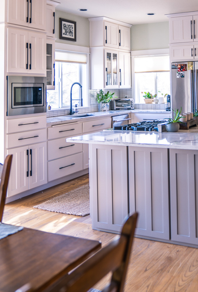 Transitional kitchen photo in Denver