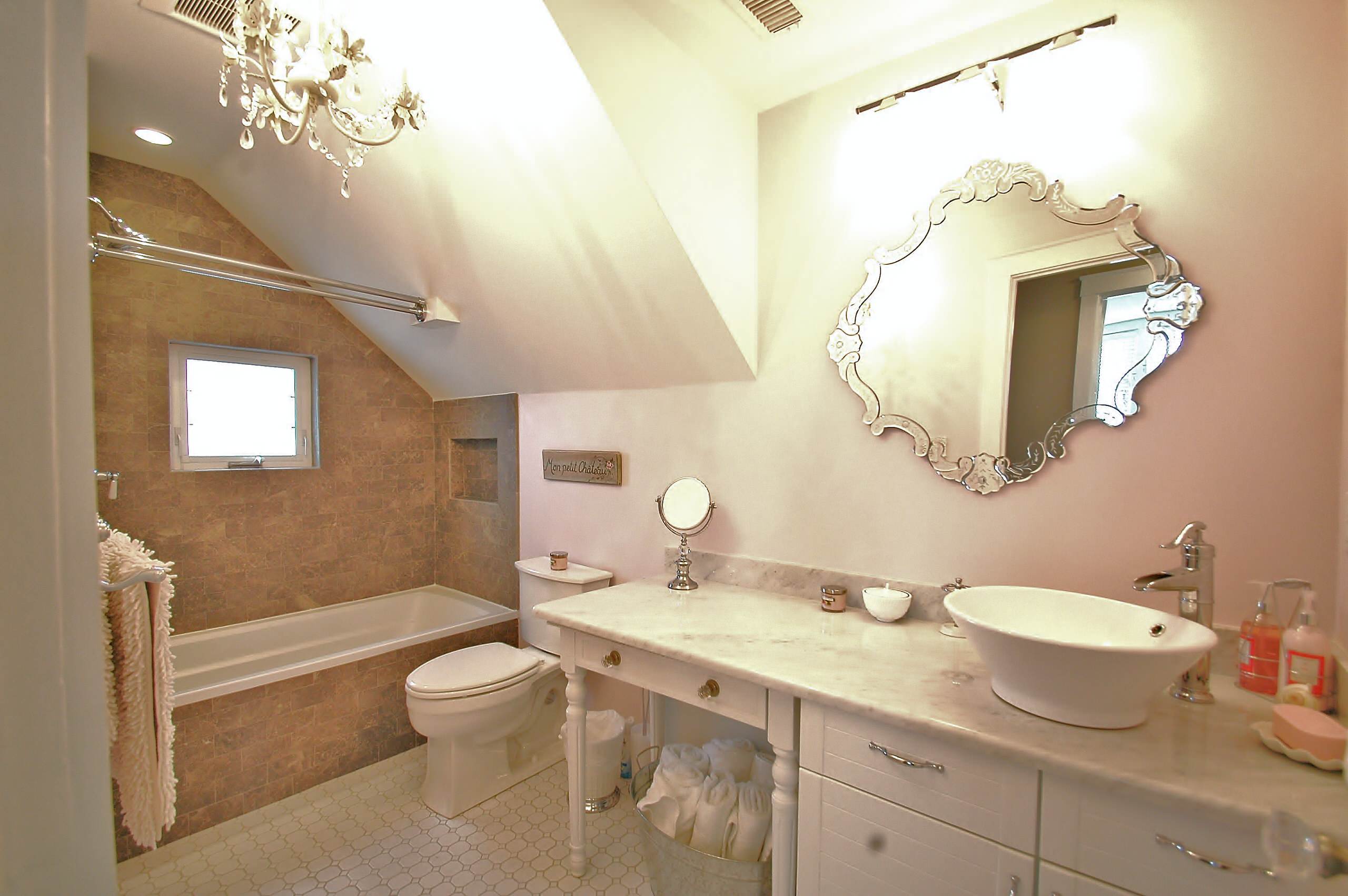 1950 Cape Cod Bathroom Remodels Ideas Photos Houzz