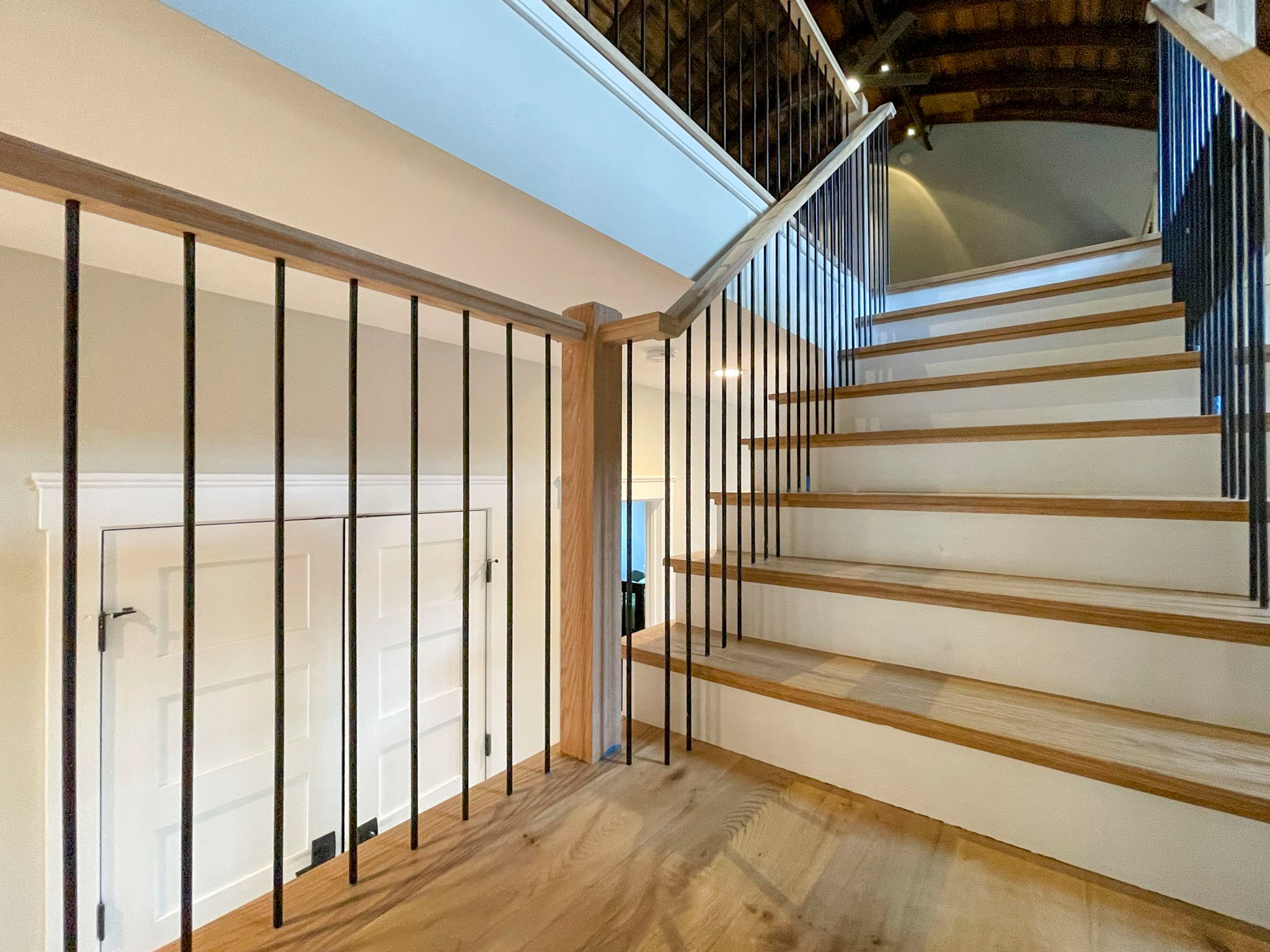 102_Straight-Freestanding Stairs/Landing in Barn Style Home, Leesburg VA 20175