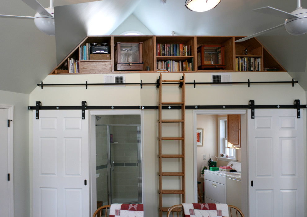 Inspiration for an eclectic home design remodel in Kansas City