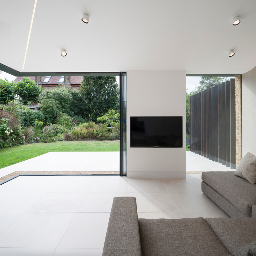 This is an example of a contemporary living room in London.