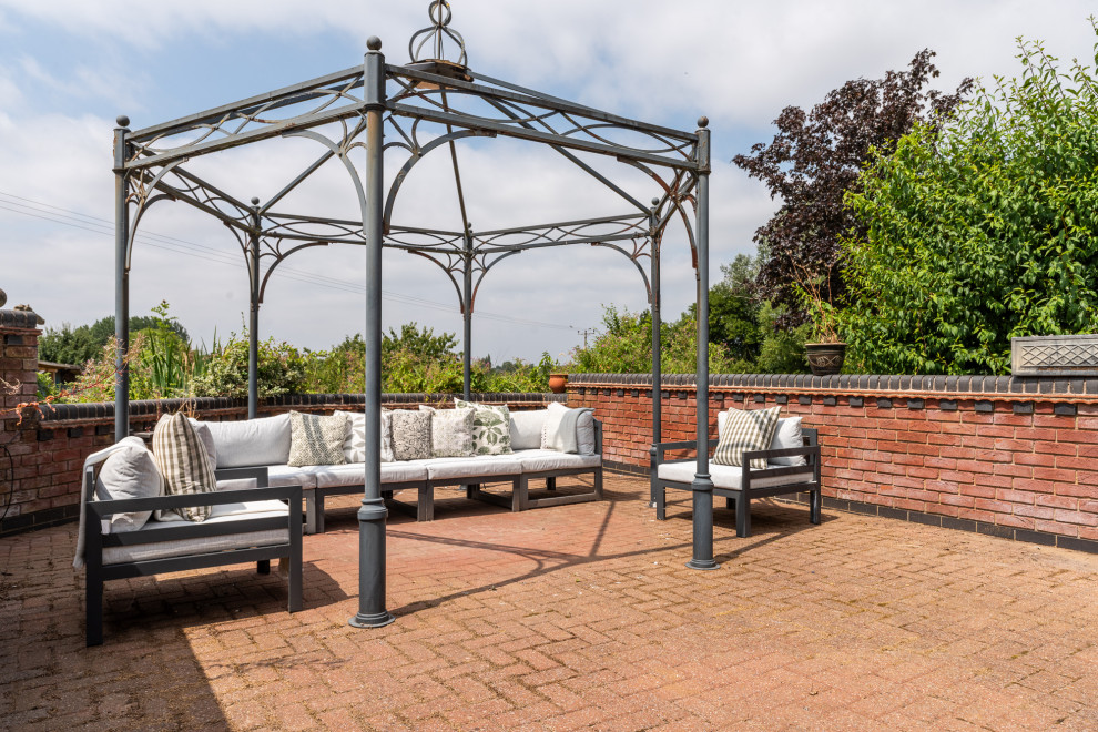 Warren Farm - Staged to Sell