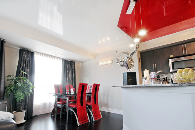 Laqfoil High Gloss Stretch Ceiling In Red And White