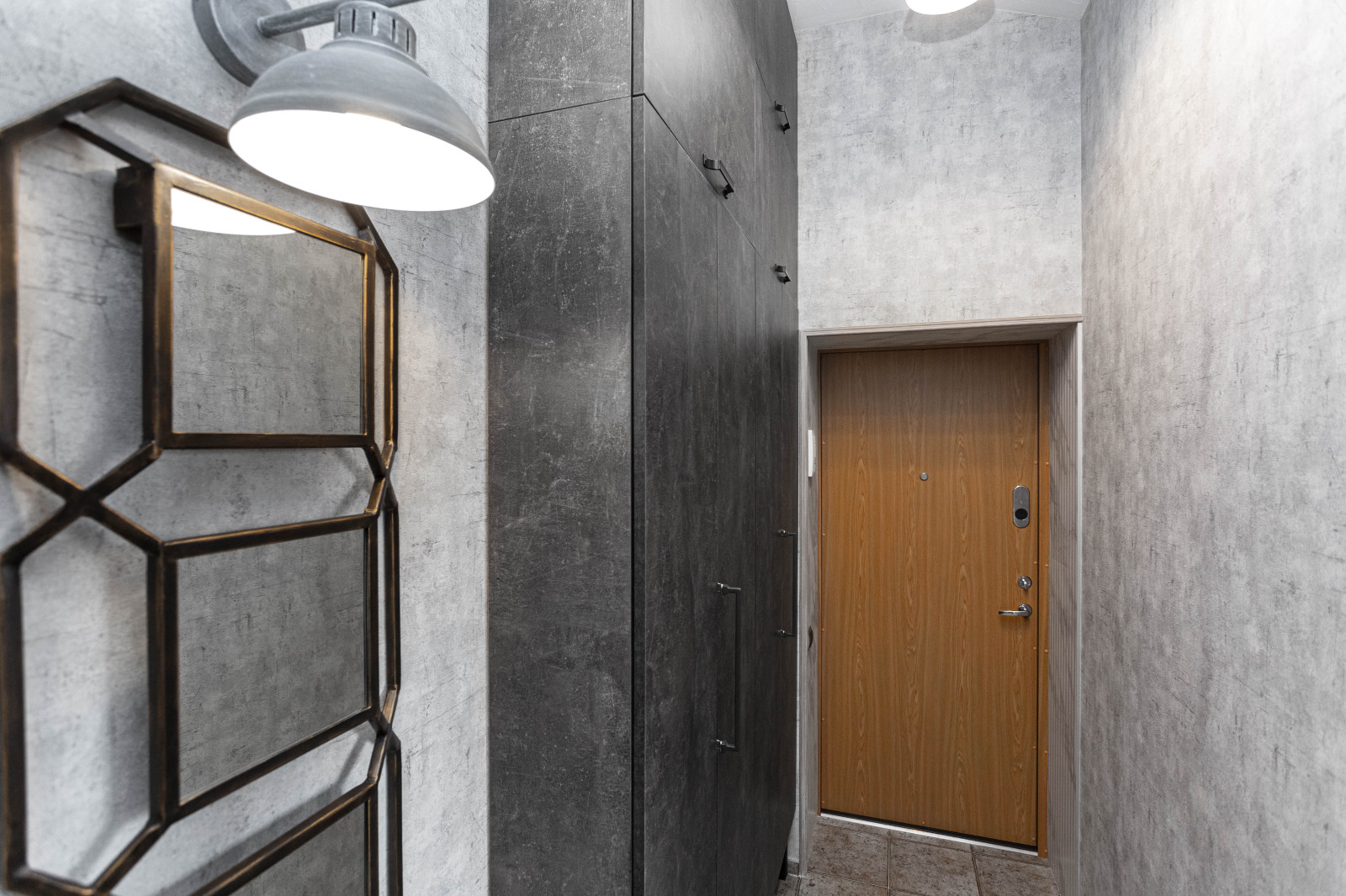 Шкаф в очень узкую прихожую