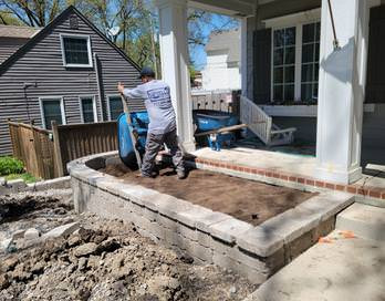 PV Front Entry Planter