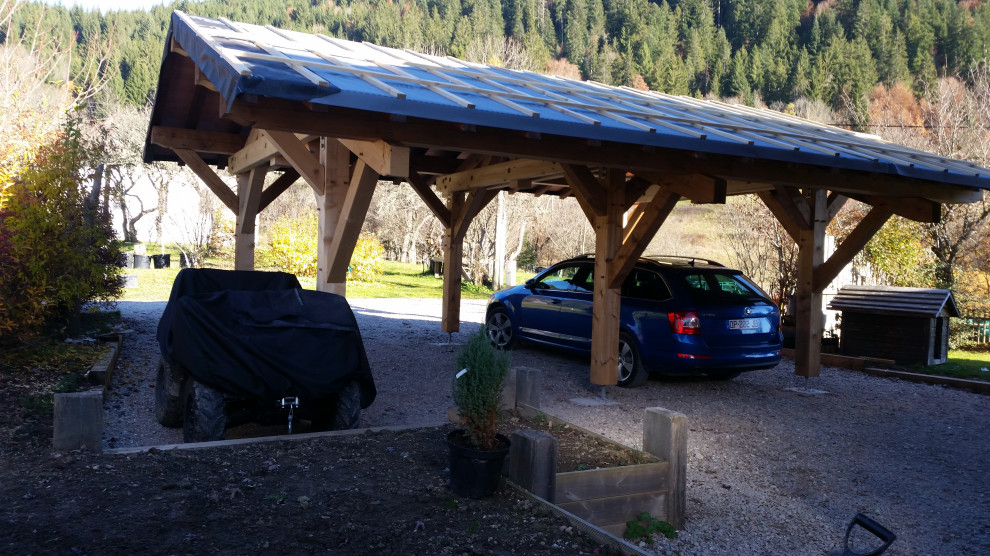 Idée de décoration pour un garage chalet.